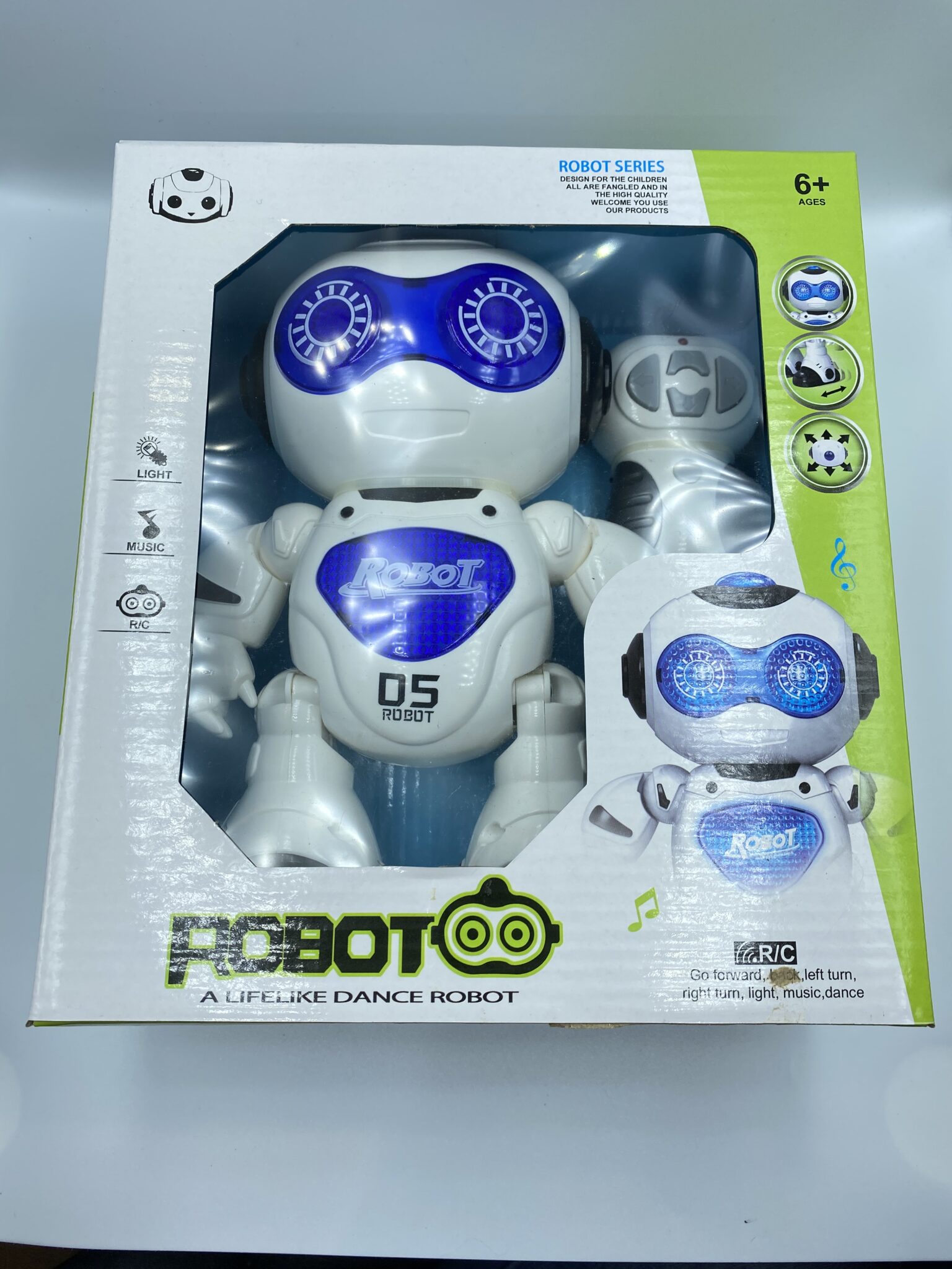 Remote control dancing robot 36/1 CMC Vending